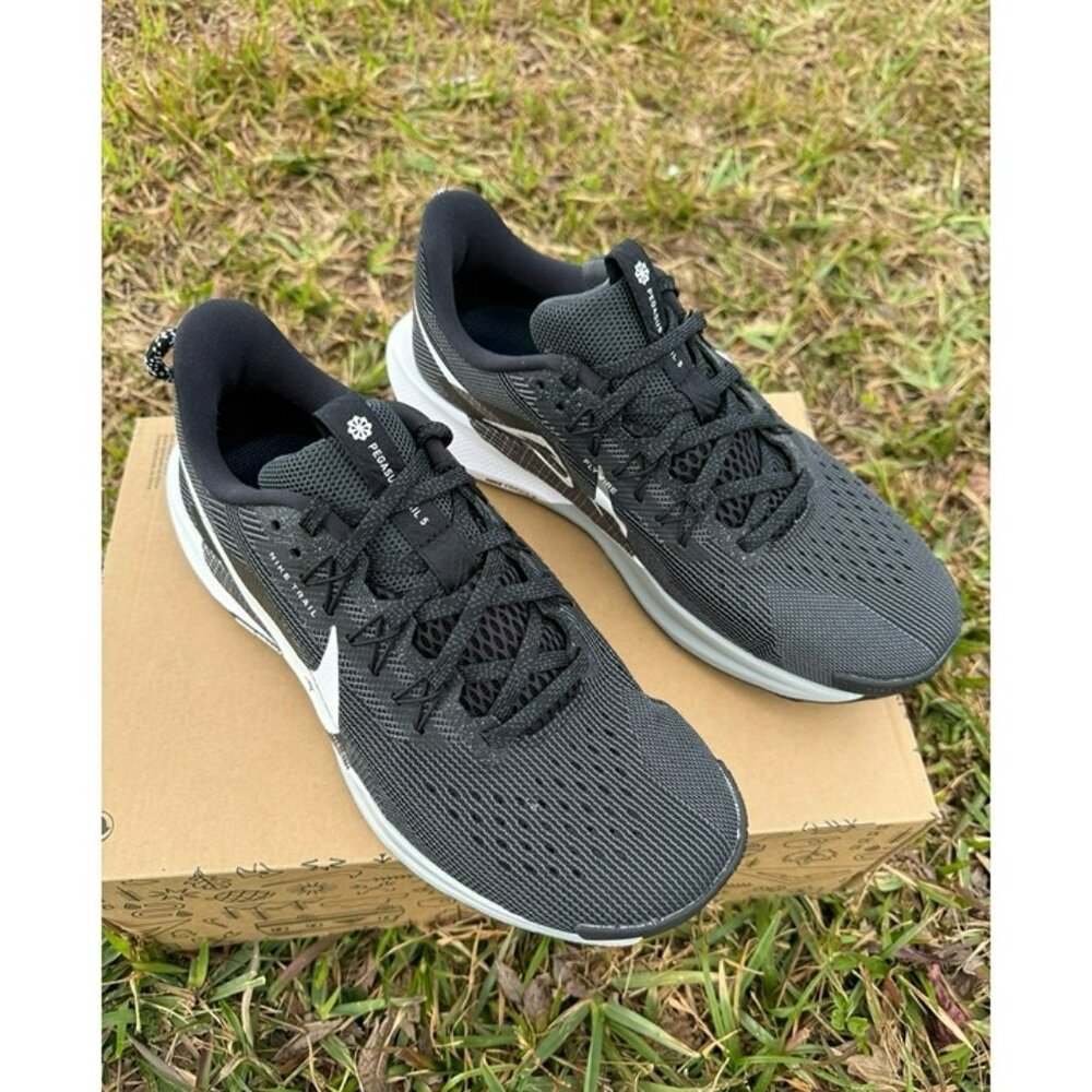 WOMEN'S SIZES NIKE REACTX PEGASUS TRAIL 5 BLACK WHITE DV3865-001 - Picture 5 of 10